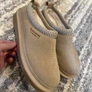 Koolaburra by UGG shoes